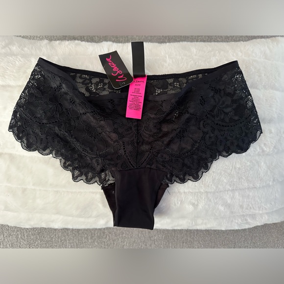 New with tags XS panties and C34 push up bras - Picture 14 of 15